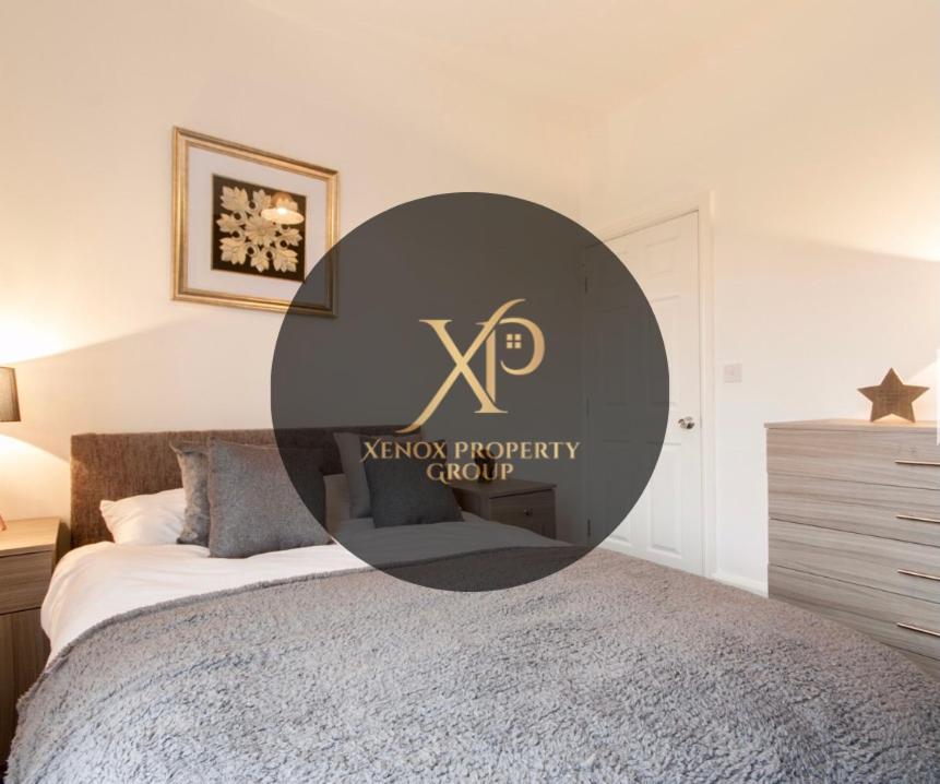Centralized Private 4 Bedroom House At Hanley With Free Parking Etruria Εξωτερικό φωτογραφία